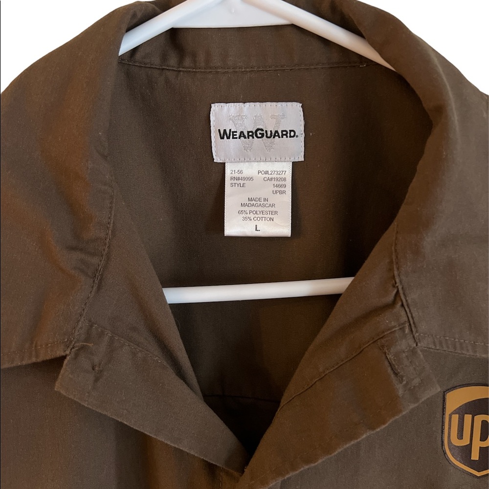 UPS Uniform long sleeve shirt size Large
